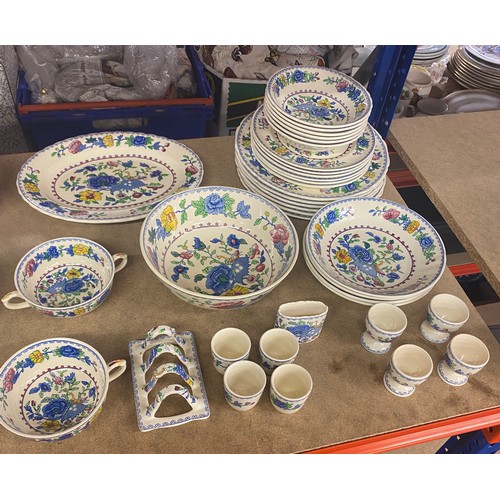 335 - Selection vintage Masons Regency ware to include dinner plates, sandwich plate, fruit bowl, 6 dishes... 