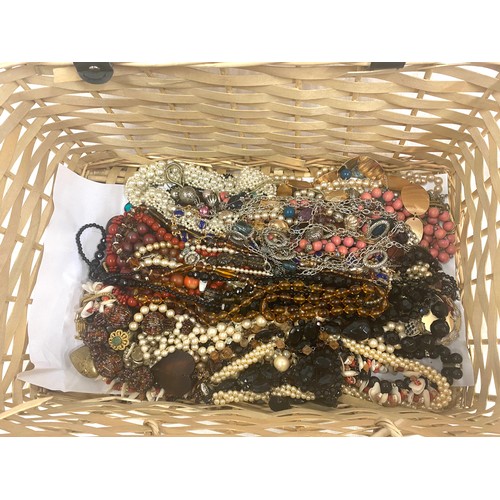 112 - Selection ladies costume jewellery within small basket