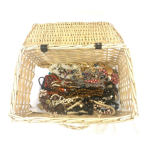 112 - Selection ladies costume jewellery within small basket