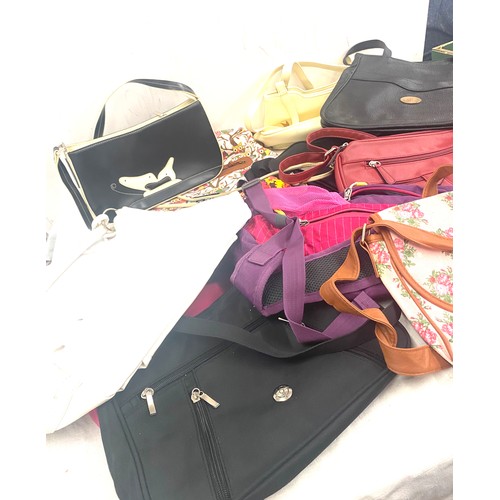 285 - Selection of assorted ladies modern handbags