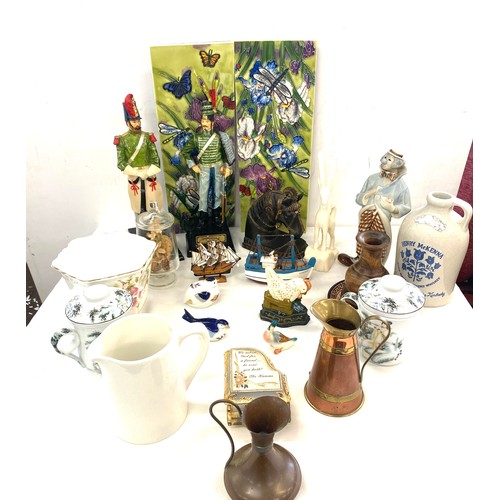 279 - Selection of collectables to include tiles, soldier figures, animal figures, metalware etc