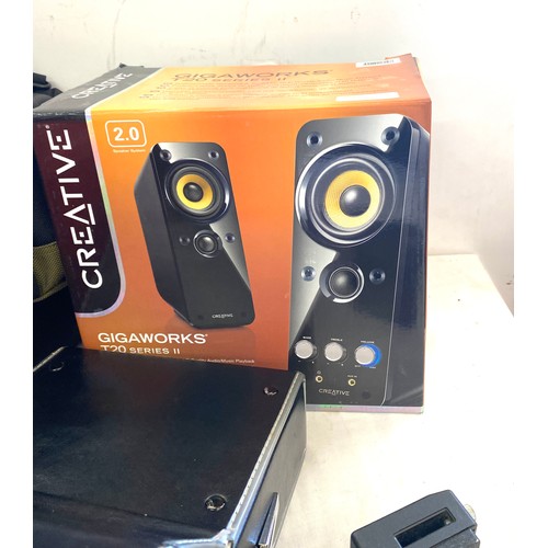 316 - Selection of camera equipment