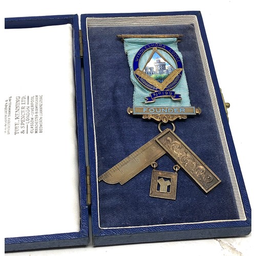 439a - 2 silver masonic jewels