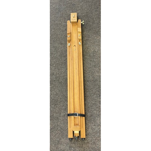 317 - Inscribe folding wooden artist easel
