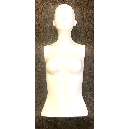 334a - Plastic mannequin, missing arms