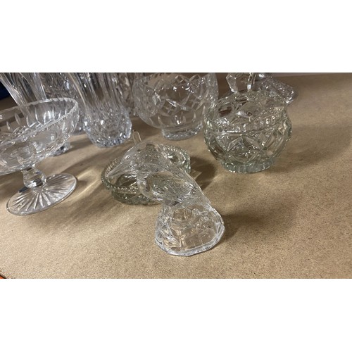 143 - Selection of cut and press glassware to include cake stand, bowls etc