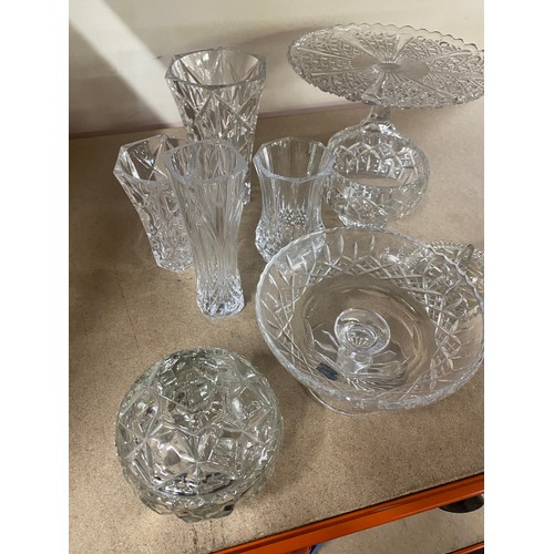 143 - Selection of cut and press glassware to include cake stand, bowls etc