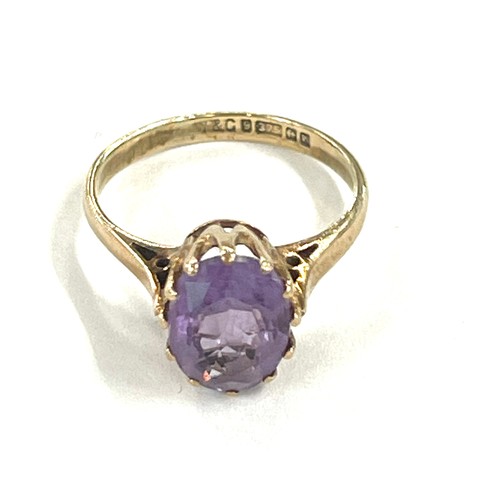 570 - 9ct gold and amethyst ring uk size I+ total weight 1.9g