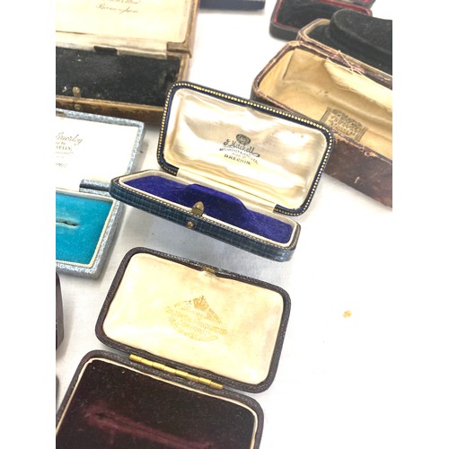 26 - 12 Antique/ Vintage jewellery and watch boxes