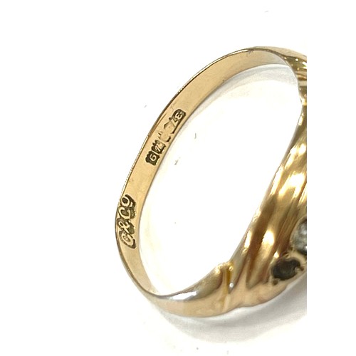 108 - 9ct Gold 5 stone set ring, Ring size approx Q, total weight 1.2g