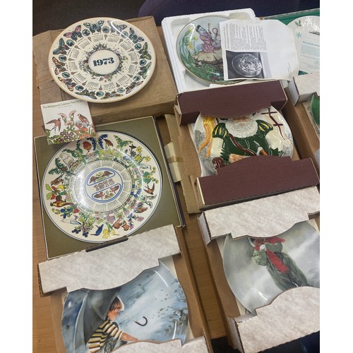 307 - 15 Collectors plates to include Spooe, wegdwood etc