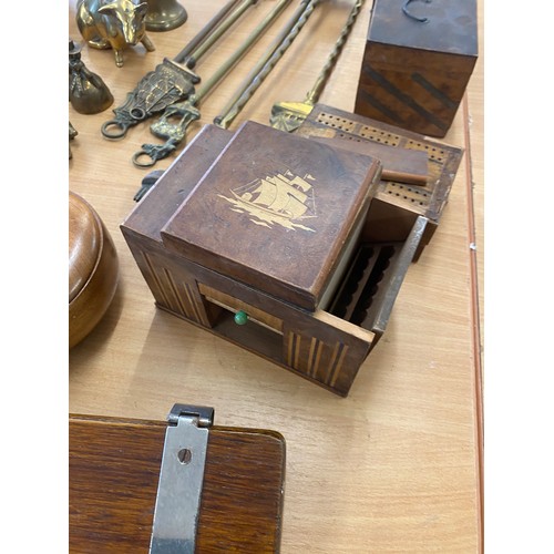 285 - Selection of metal ware, wooden boxes, brass ware, pewter ware etc