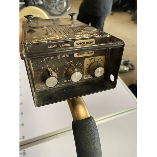 275 - Sabre testro metal detector, untested