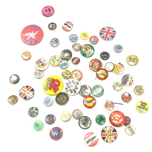 89 - Selection of vintage and later pin badges