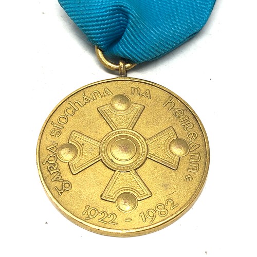 454 - rare 1982 Irish garda pilgrimage to rome medal Issued to members of the Garda who took part in the 6... 