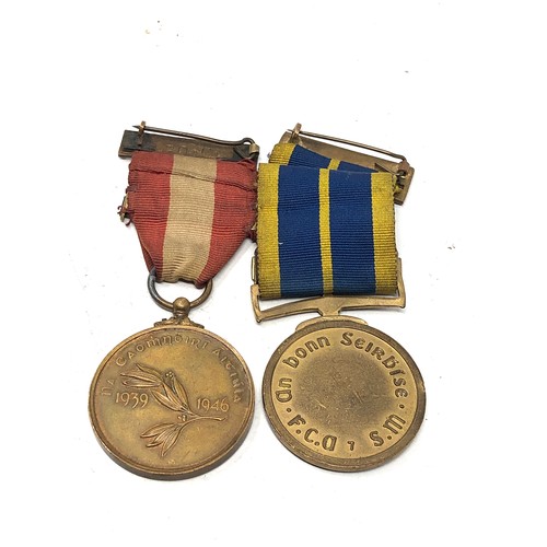 459 - 2 Irish medals inc defence forces 12 year service & ww2 emergency