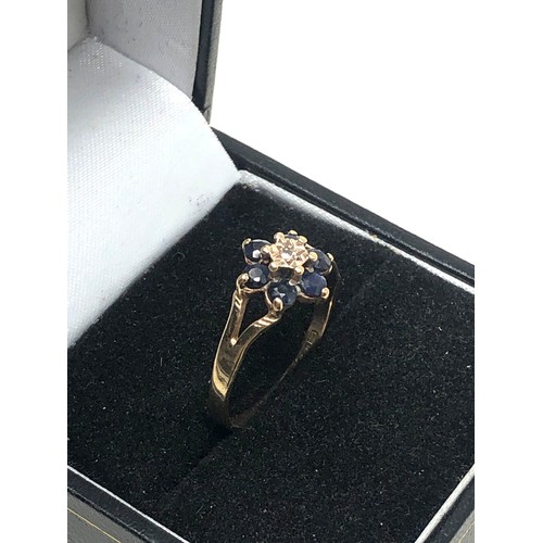 353 - 9ct gold diamond & sapphire ring (1.7g)