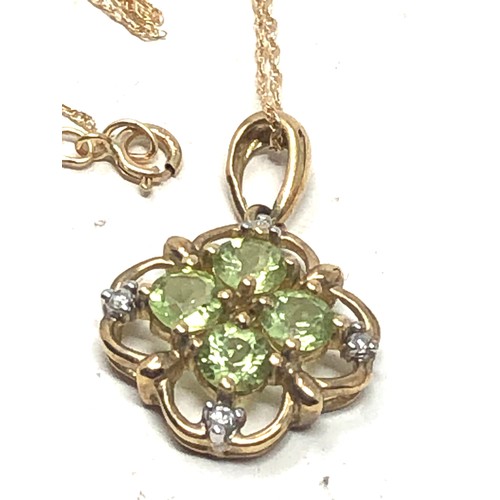 357 - 9ct gold peridot & diamond pendant necklace (1.9g)