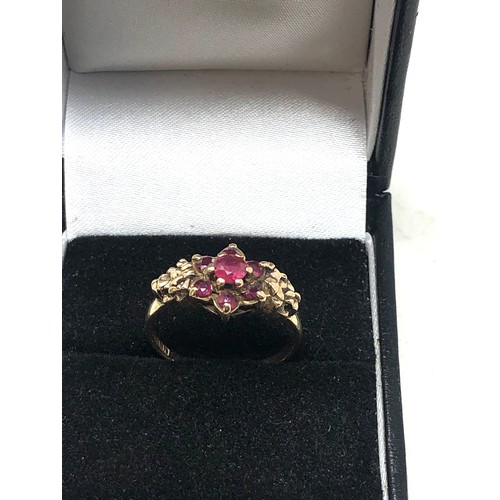 281 - 9ct gold ruby cluster ring (2.8g)