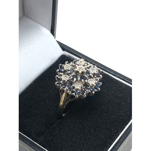 201 - 9ct gold sapphire & diamond cluster ring (4.1g)