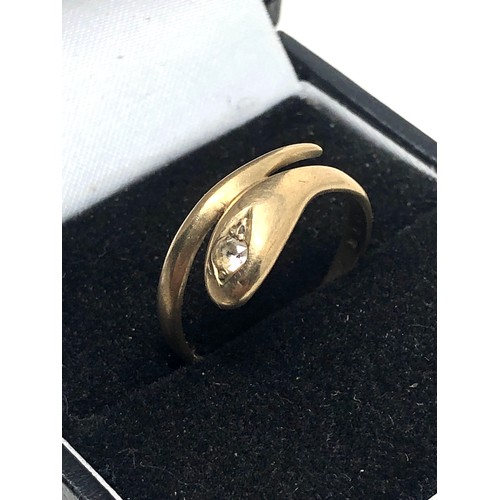 138 - 9ct gold synthetic spinel snake ring (2g)