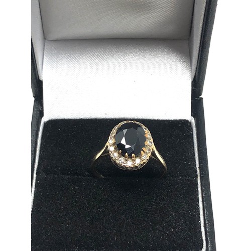 160 - 9ct gold diamond & sapphire ring (2.6g)