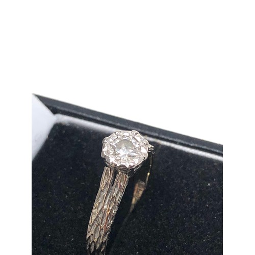 146 - 18ct white gold diamond ring (3.3g)