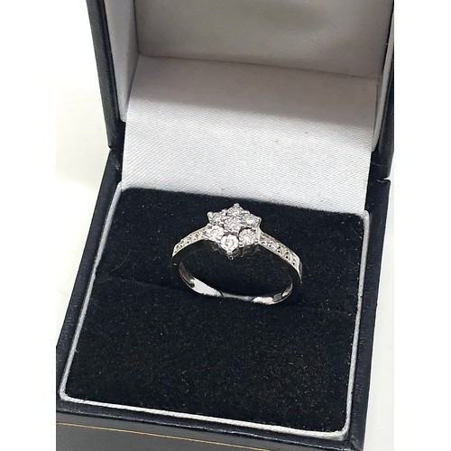 174 - 9ct white gold diamond ring (2.8g)