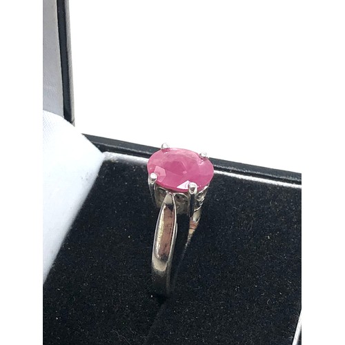 162 - 9ct white gold ruby ring (3.5g)