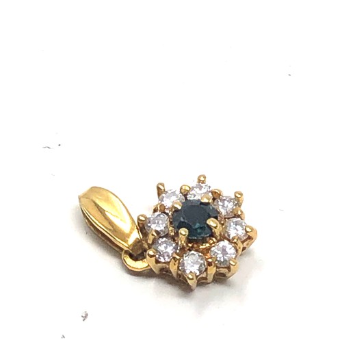 179 - 18ct gold diamond & sapphire floral pendant (1.6g)