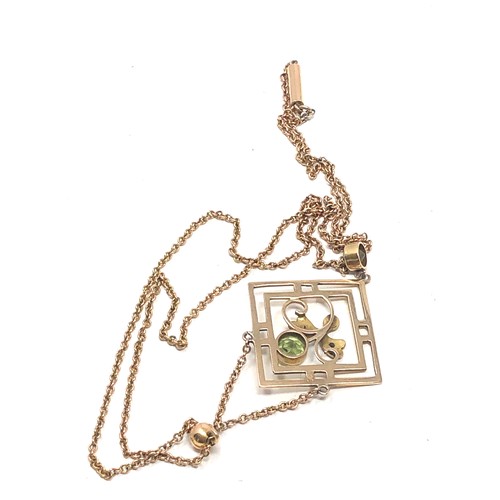 166 - 9ct gold vintage seed pearl & peridot pendant on chain (4g)