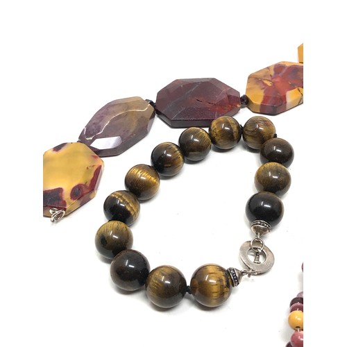 438 - 3 X Sterling Silver Clasped Tiger's Eye & Mookaite costume Jewellery (169g)