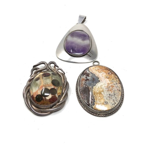 404 - 3 X Sterling Silver Framed Agate & Amethyst Pendants (50g)