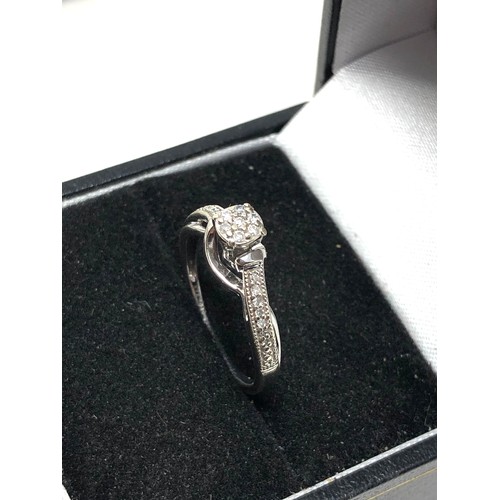 65 - 9ct white gold diamond ring weight 2.4g