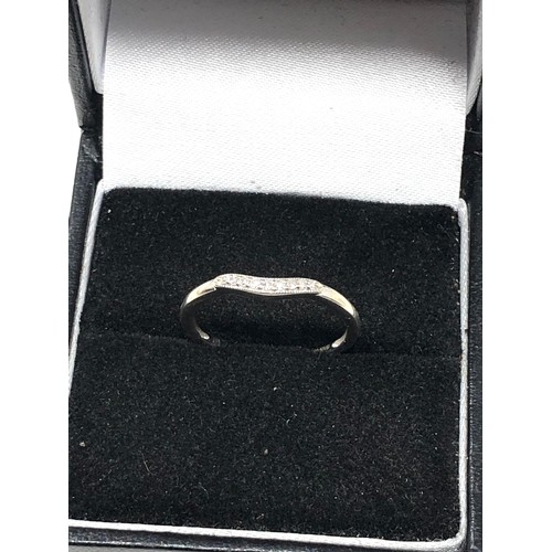 75 - 9ct white gold diamond ring weight 1.3g