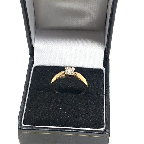 76 - 9ct gold diamond ring weight 2.5g