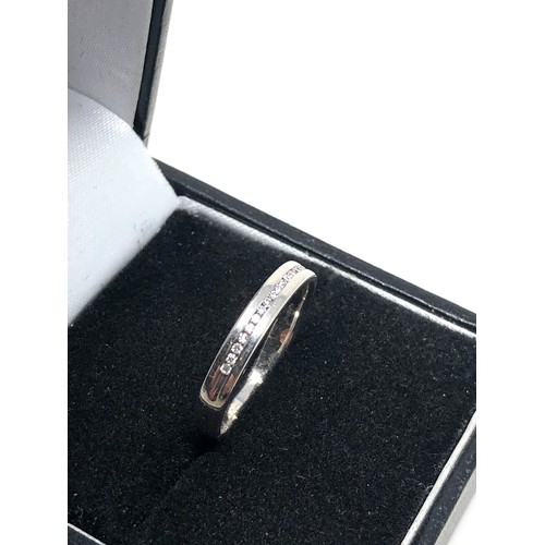 84 - 9ct white gold diamond ring weight 2.1g