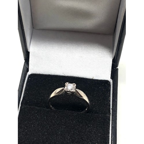 85 - 9ct white gold diamond ring weight 2.1g