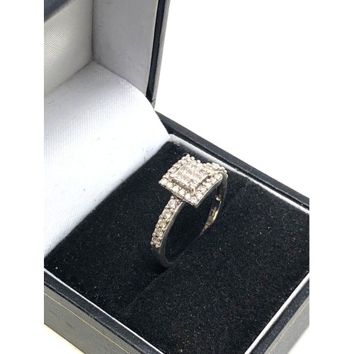 100 - 9ct white gold diamond ring weight 2.8g est 0.50ct diamonds