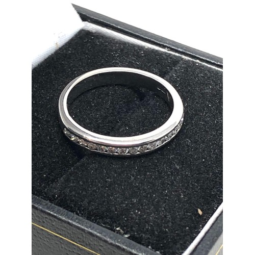 103 - 18ct white gold diamond ring weight 2.9g