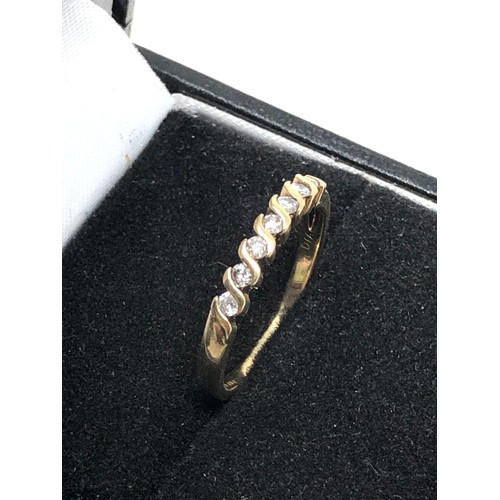 92 - 9ct gold diamond ring weight 1.7g