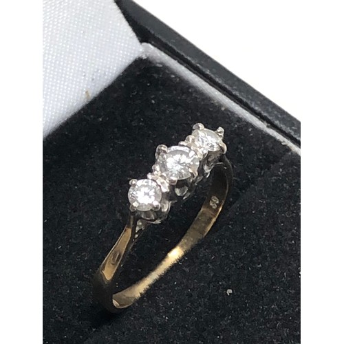 90 - 9ct gold diamond ring weight 1.7g