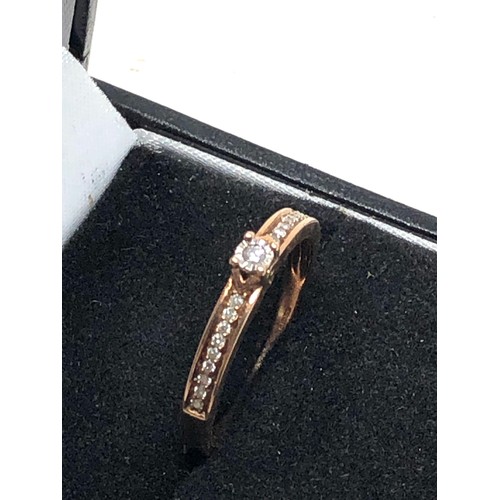 89 - 9ct rose gold diamond ring weight 2.1g