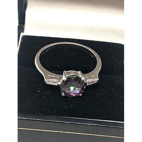 110 - Fine 14ct white gold mystic topaz & diamond ring 3.9g weight