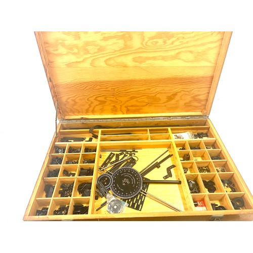 315 - Part cased Fac X1 universal construction kit by mark sylwan AB