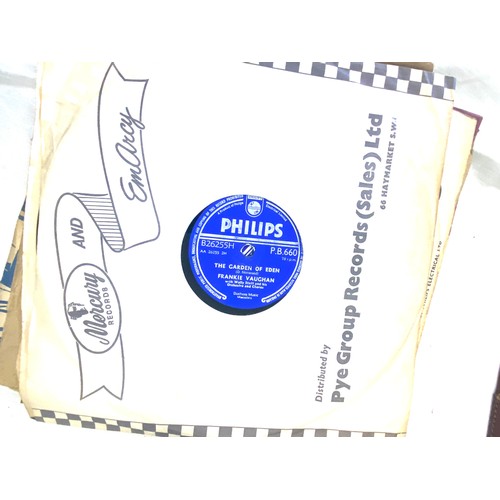 312 - Large selection of 45 vinyls, 1960s-90s