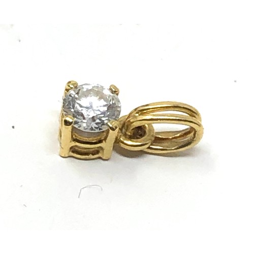 64 - Fine 18ct gold diamond pendant the diamond measures approx 4mm dia