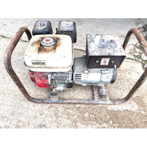 276 - Honda 5.5 (HP) GX160 240v and 110v petrol generator, untested