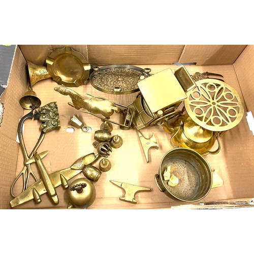 254 - Selection of brass and copper ware to include bells, horse and carriage etc