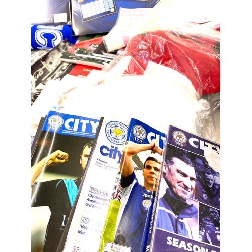 257 - Leicester city football memorabilia to include scarf, notebooks, calendars etc